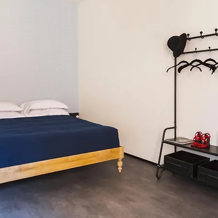 Lägenhet Trasteverehome - Charming Santa Cecilia Balcony Rom